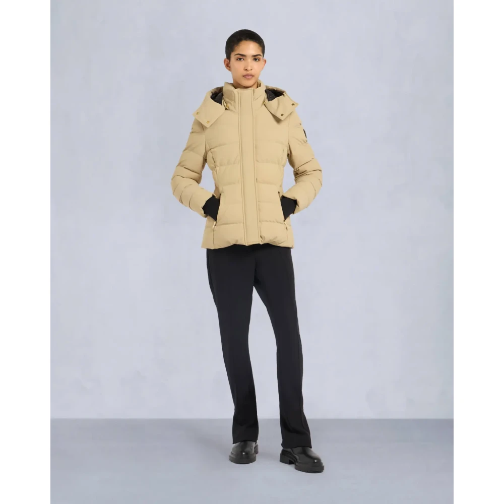 Moose Knuckles Shearling Betta Jas Zand Bruin Goud Beige Dames