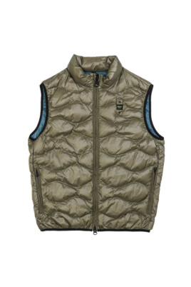 green-sleeveless-check-jacket