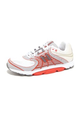 mr800mf-white-red-grey-shoe