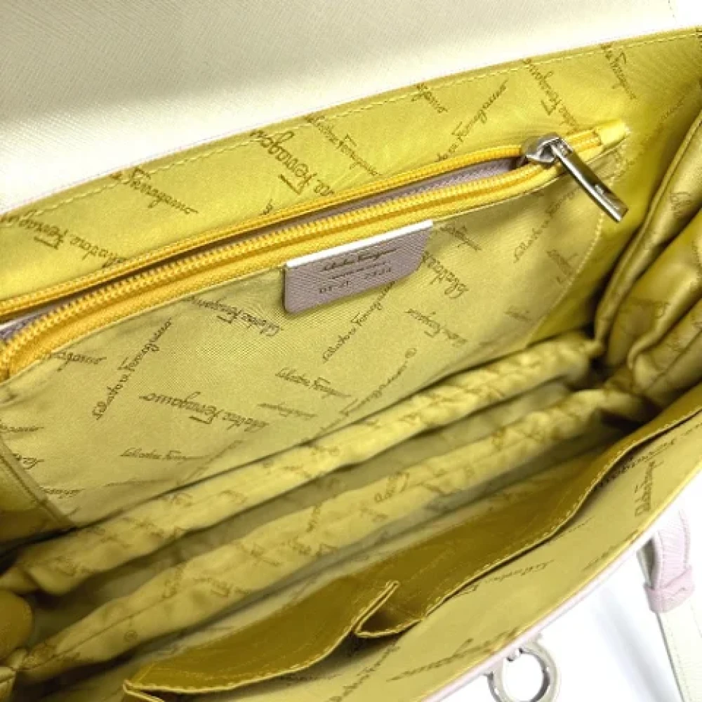 Salvatore Ferragamo Pre-owned Leather handbags Pink Dames