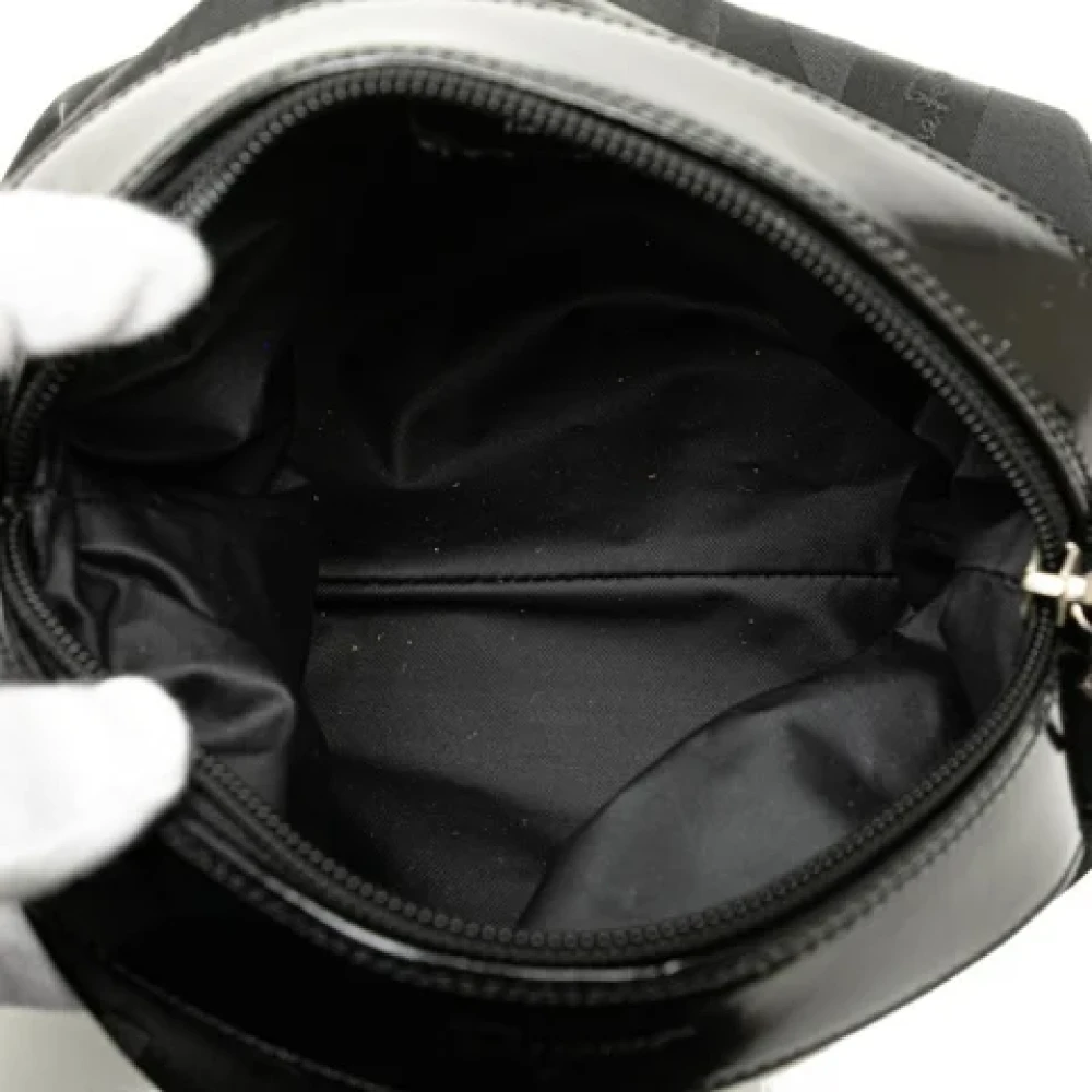 Salvatore Ferragamo Pre-owned Leather pouches Black Dames