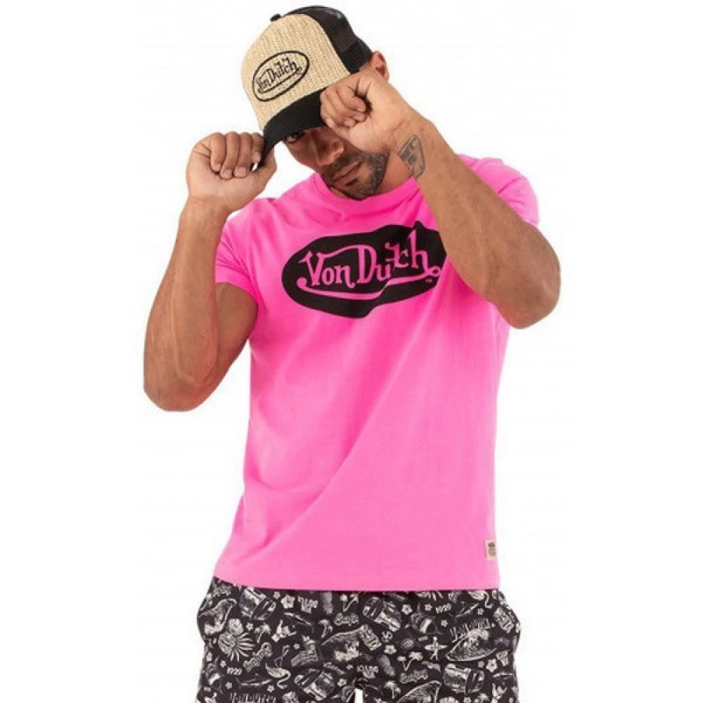 Von Dutch Front Logo Tee in Fuchsia Pink Heren