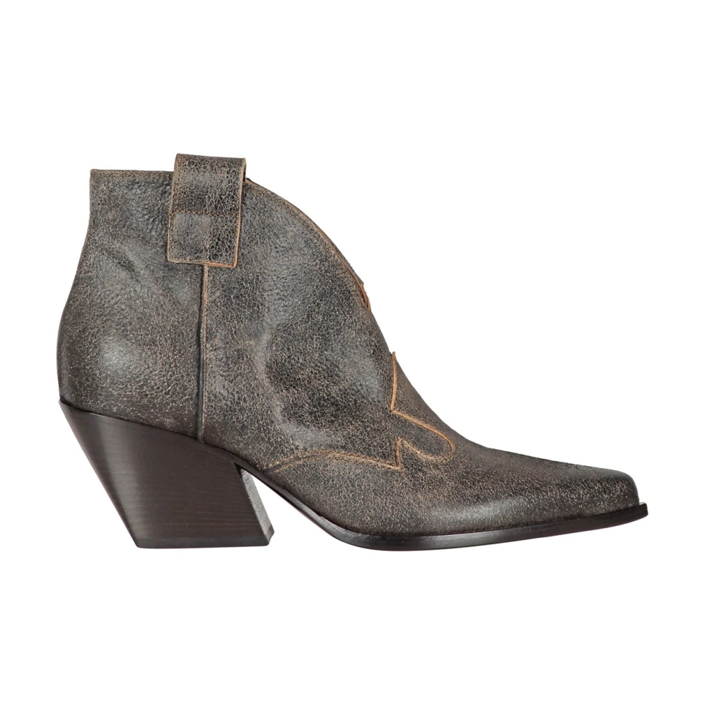 Shoes > Boots > Cowboy Boots - - Elena Iachi - Modalova
