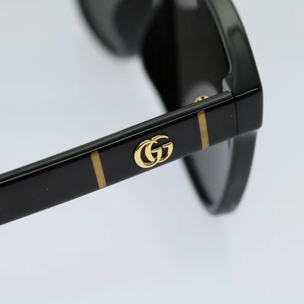 Gucci Vintage Pre-owned Plastic sunglasses Black Dames