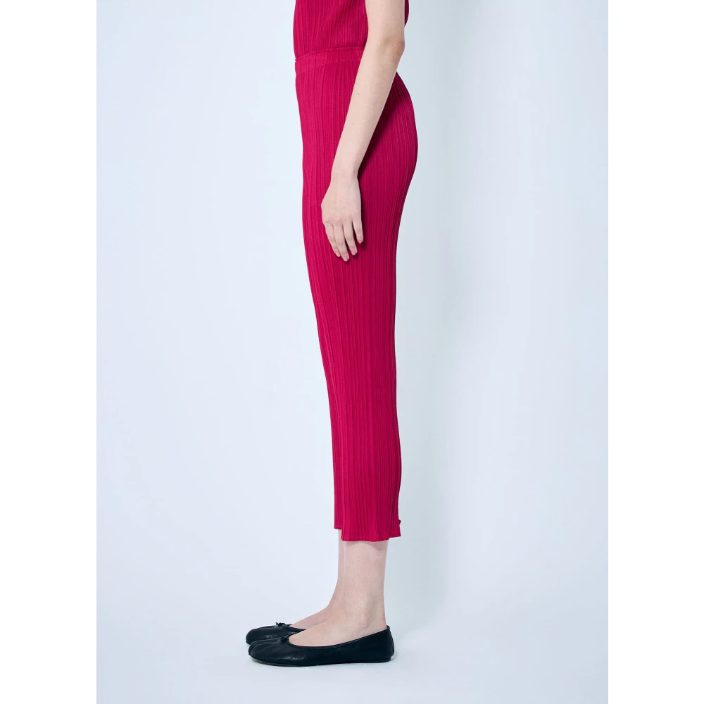 Issey Miyake Elastische Taille Geplooide Tapered Broek Red Dames