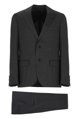 double-breasted-wool-suit
