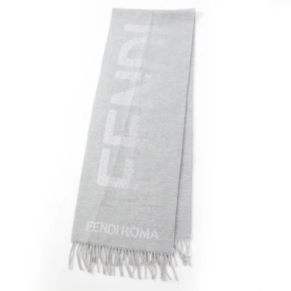 Fendi Vintage Pre-owned Wool scarves Gray Dames