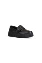 mocassin-en-cuir-noir-avec-semelle-en-caoutchouc