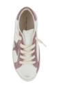 baskets-blanches-basses-en-cuir-avec-etoile