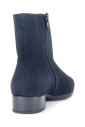 bottines-en-daim-elegantes