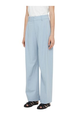 pantalon-taille-haute-a-coupe-decontractee