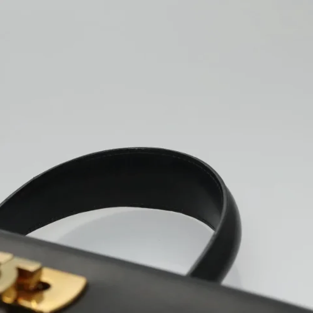 Salvatore Ferragamo Pre-owned Leather handbags Black Dames