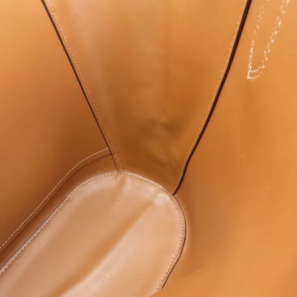Michael Kors Pre-owned Leather totes Beige Dames