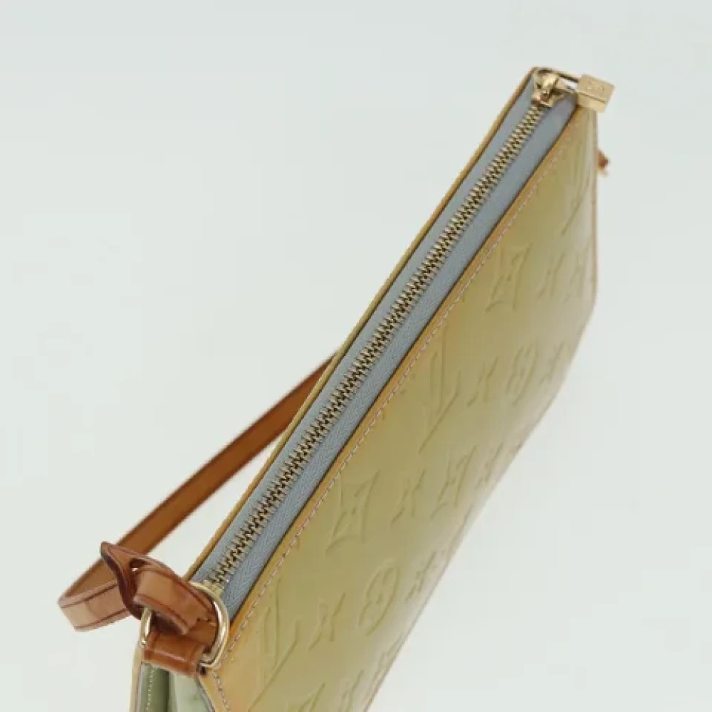 Louis Vuitton Vintage Pre-owned Leather pouches Green Dames