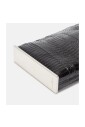 pochette-effet-python-avec-details-metalliques