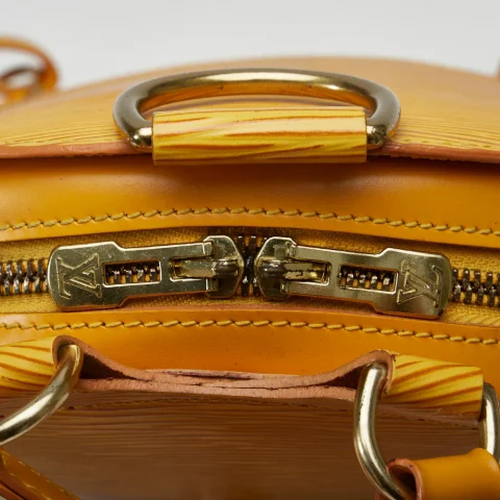 Louis Vuitton Vintage Pre-owned Leather backpacks Yellow Dames
