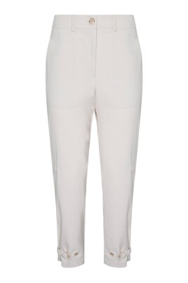 cargo-white-pants-adjustable-bottom