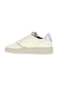 sneakers-decontractees-pour-un-usage-quotidien