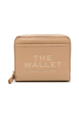 grained-leather-wallet-with-debossed-logo