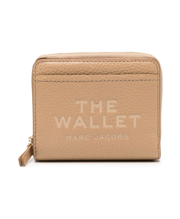 grained-leather-wallet-with-debossed-logo