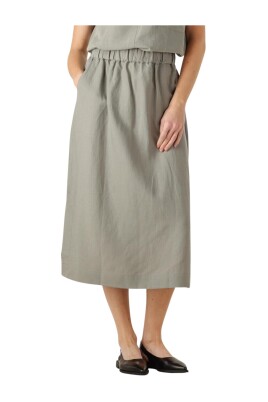 khaki-alexis-rok-veelzijdig-en-elegant