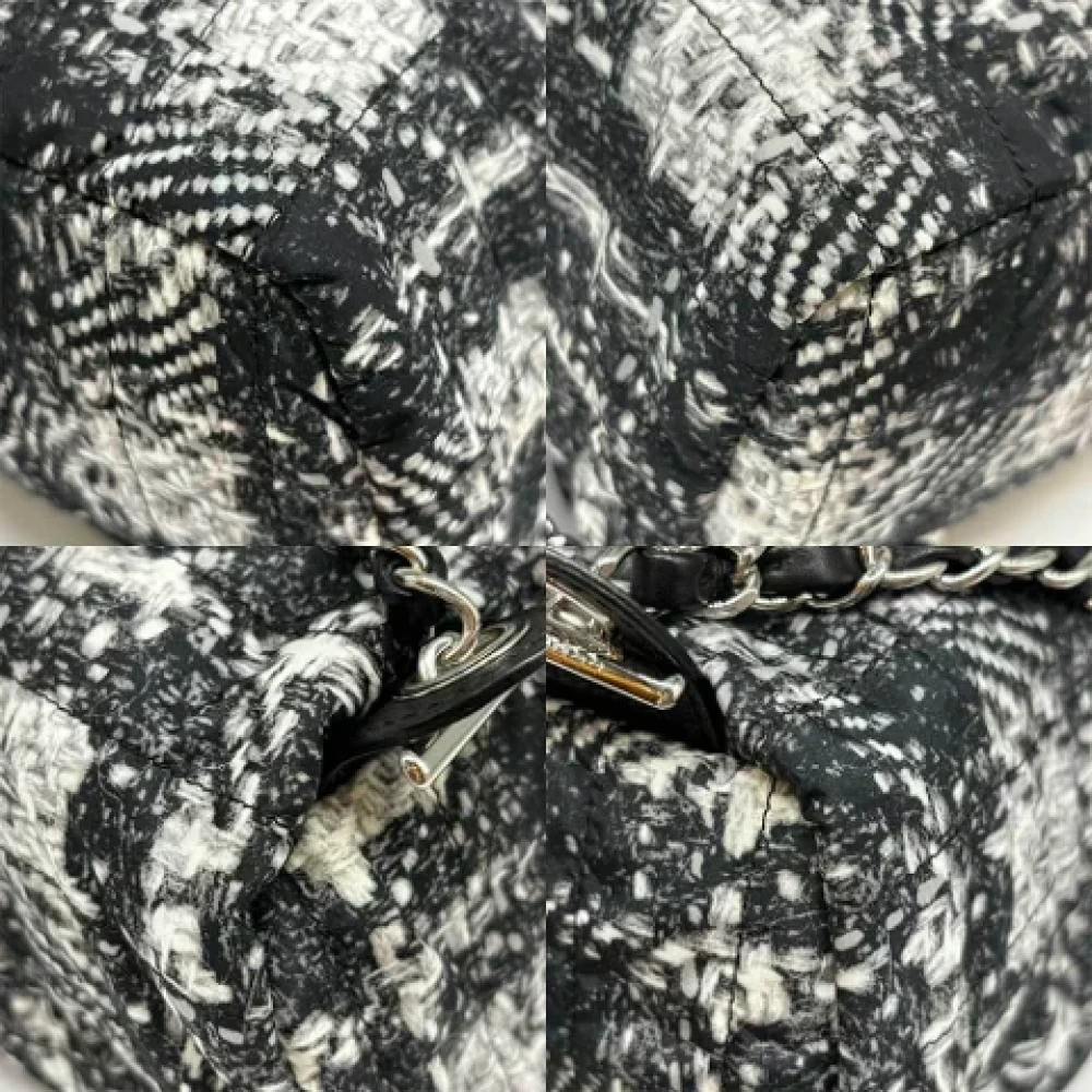 Chanel Vintage Pre-owned Nylon shoulder-bags Black Dames
