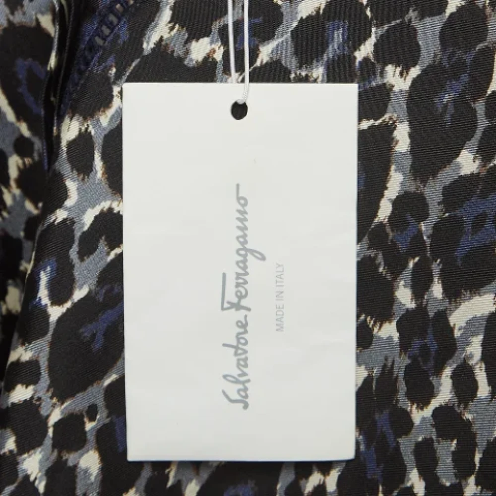 Salvatore Ferragamo Pre-owned Silk tops Black Dames