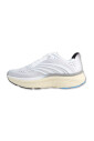 speedy-sneakers