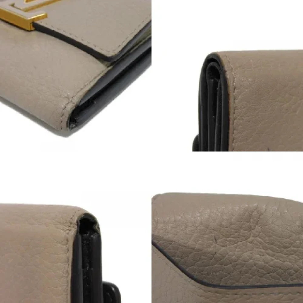 Louis Vuitton Vintage Pre-owned Leather wallets Beige Dames