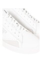 sneakers-classiques-a-bout-rond