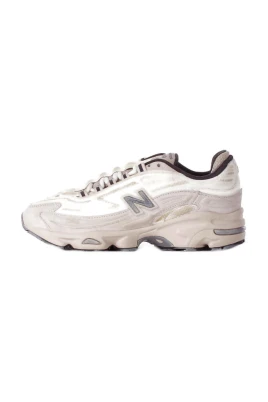 1000 Sneaker