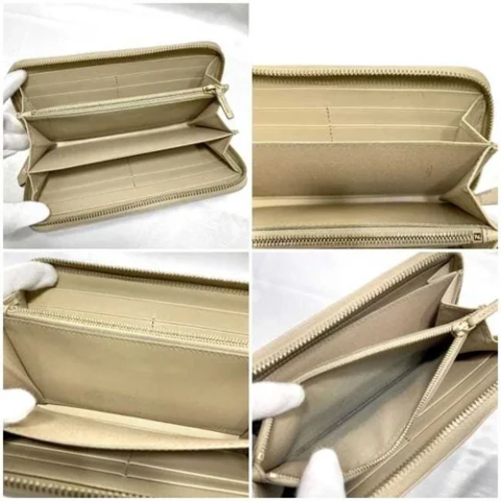 Fendi Vintage Pre-owned Leather wallets Beige Dames