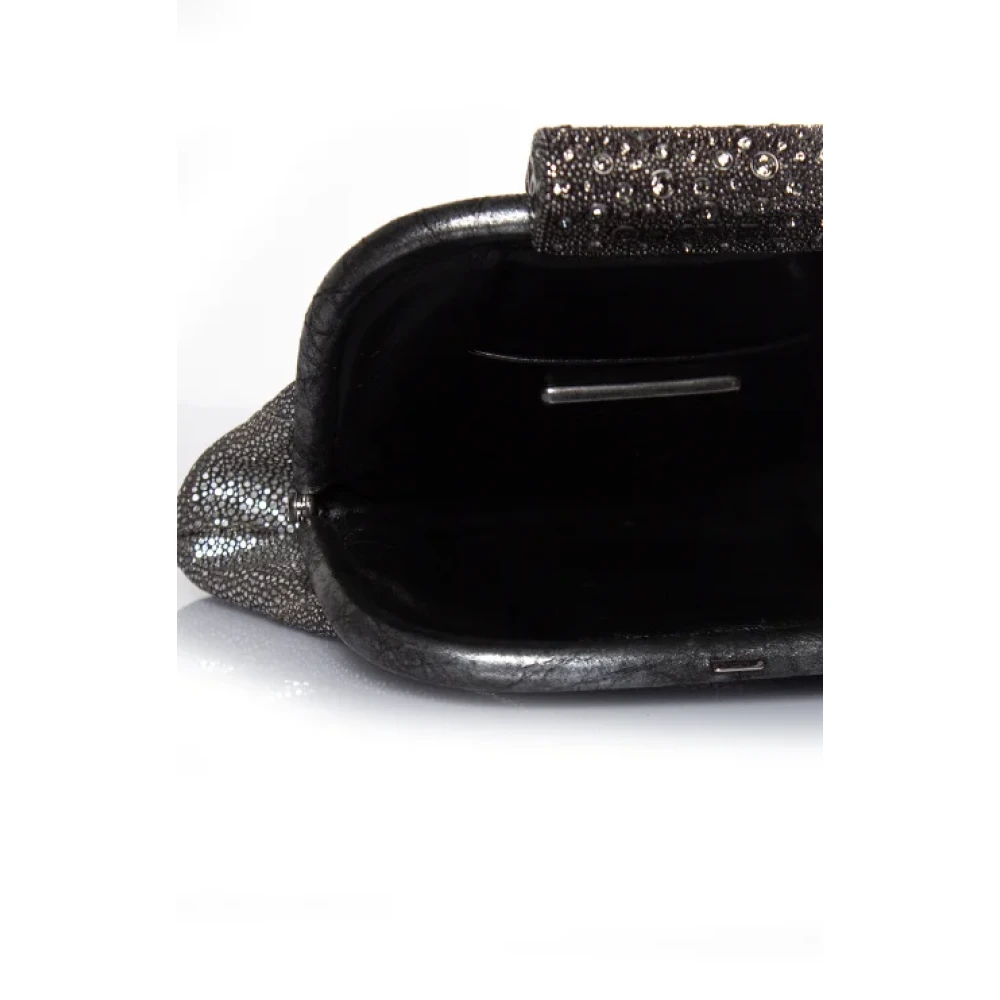 Chanel Vintage Pre-owned Fabric clutches Gray Dames