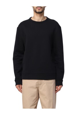 pull-noir-a-manches-longues