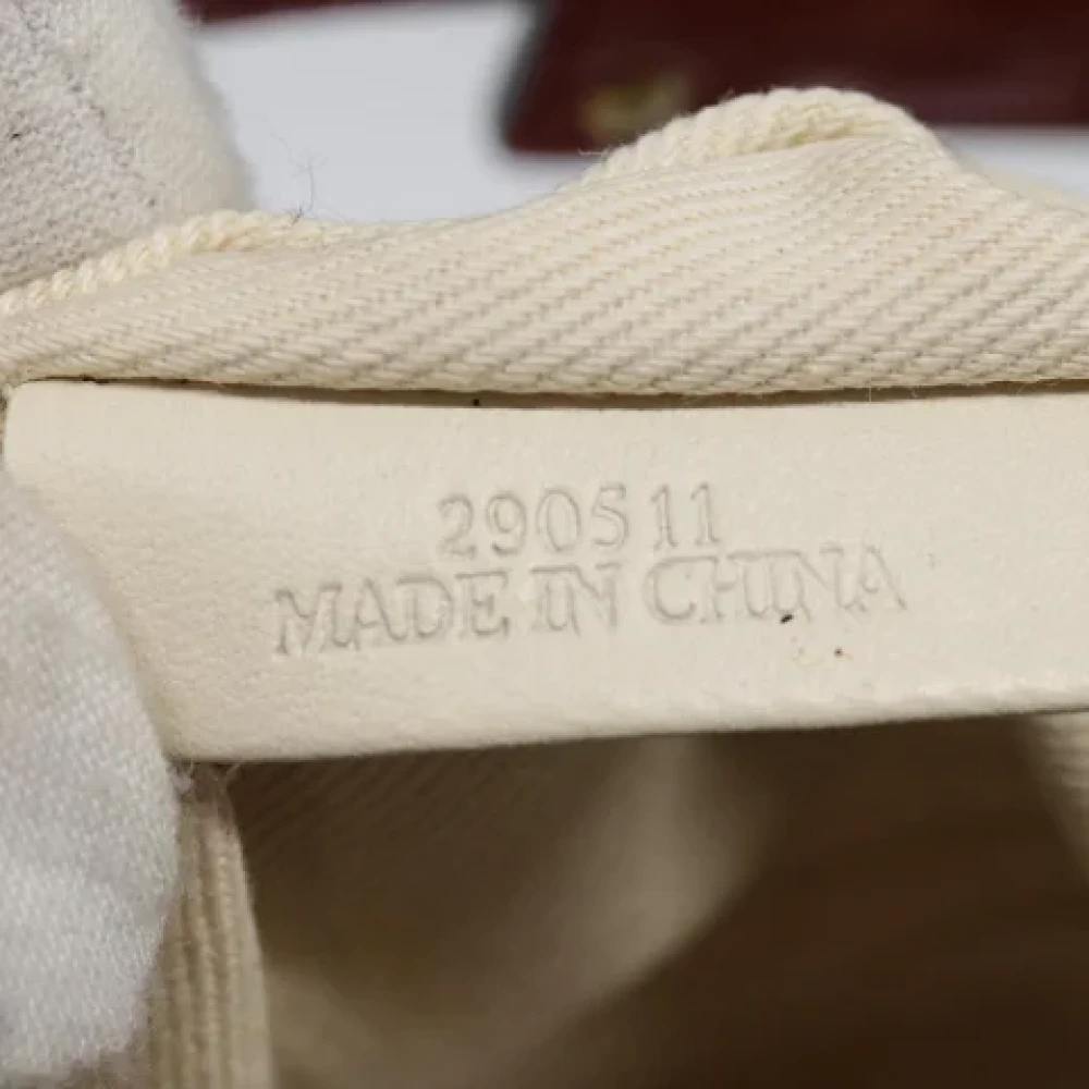 Loewe Pre-owned Canvas handbags White Dames