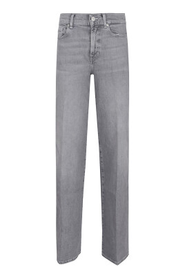 high-waisted-wide-flared-blue-jeans