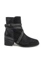 bottines-noires-en-daim-avec-fermeture-boucle