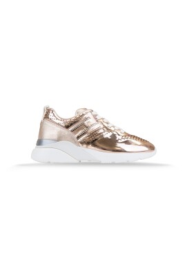sneakers-en-cuir-lamine-avec-lacets