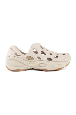 sneaker-moc-en-mousse-dalgues-amicale-a-leau