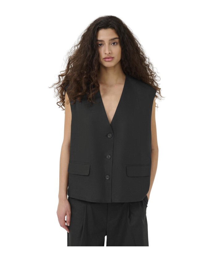 black-linen-waistcoat-blouse