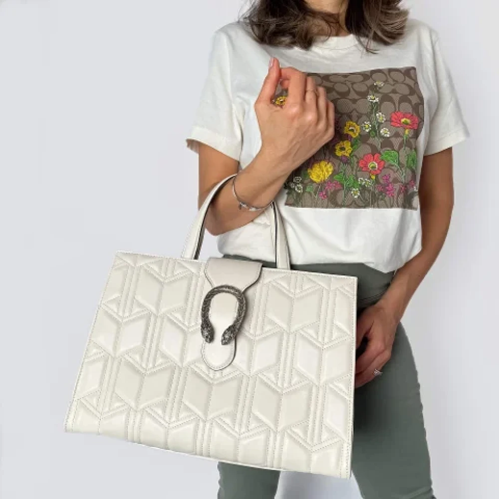 Gucci Vintage Pre-owned Leather gucci-bags Beige Dames
