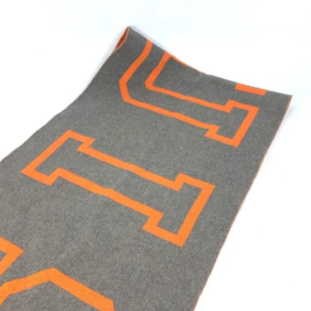 Louis Vuitton Vintage Pre-owned Cashmere scarves Gray Dames
