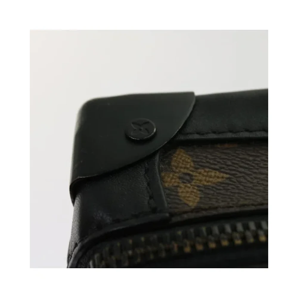 Louis Vuitton Vintage Pre-owned Coated canvas shoulder-bags Brown Dames
