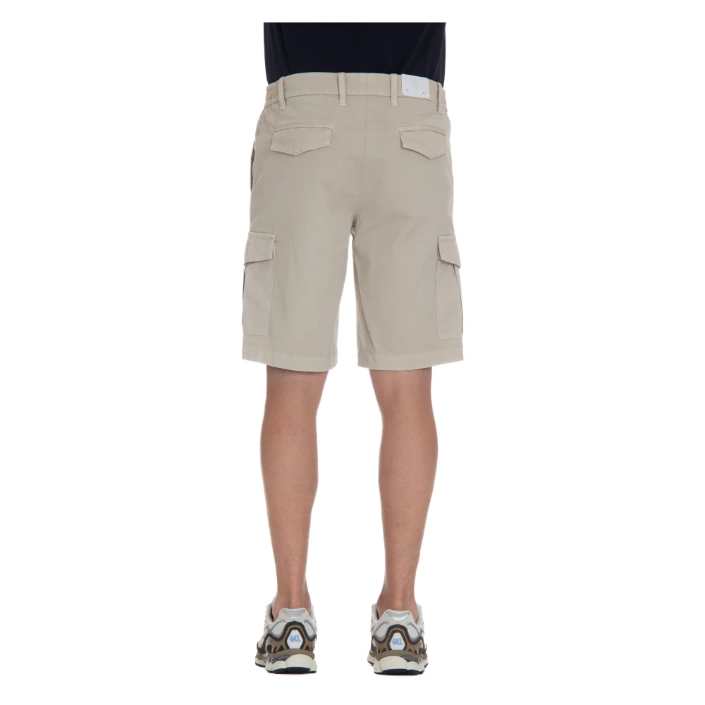 Eleventy Grijze Shorts met Rits en Zakken Gray Heren