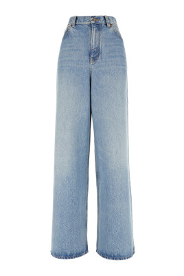 jeans-en-denim-classiques-pour-un-usage-quotidien