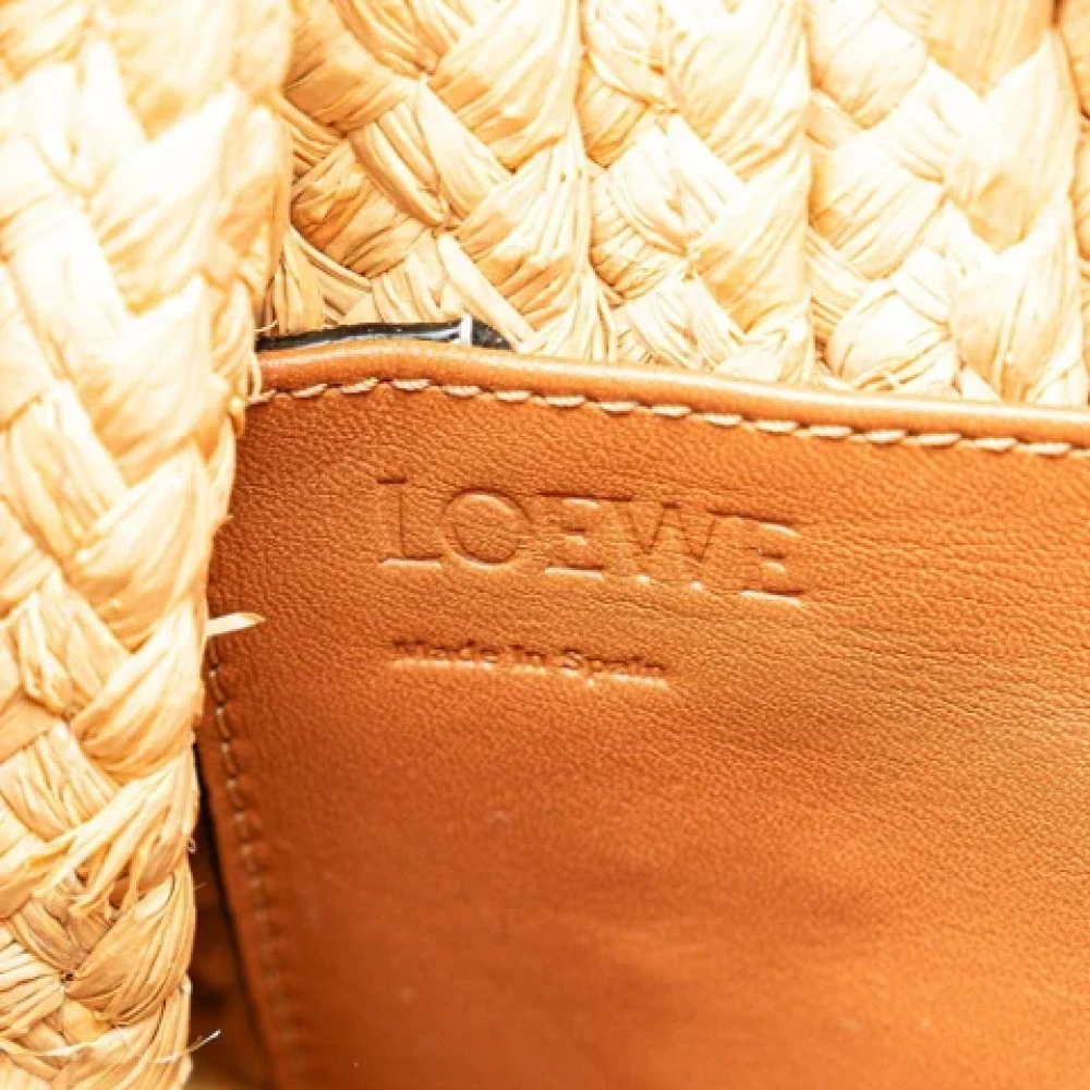 Loewe Pre-owned Leather handbags Brown Dames