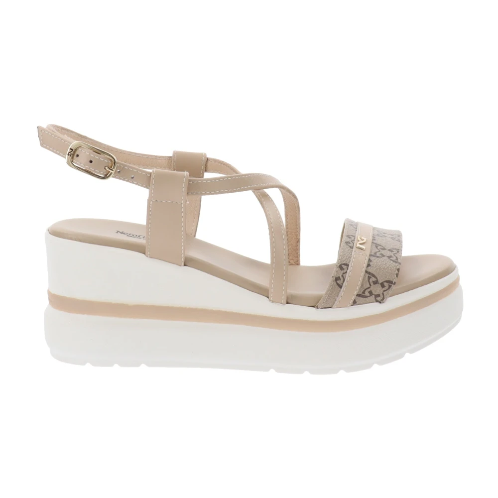 Shoes > Heels > Wedges - - Nerogiardini - Modalova
