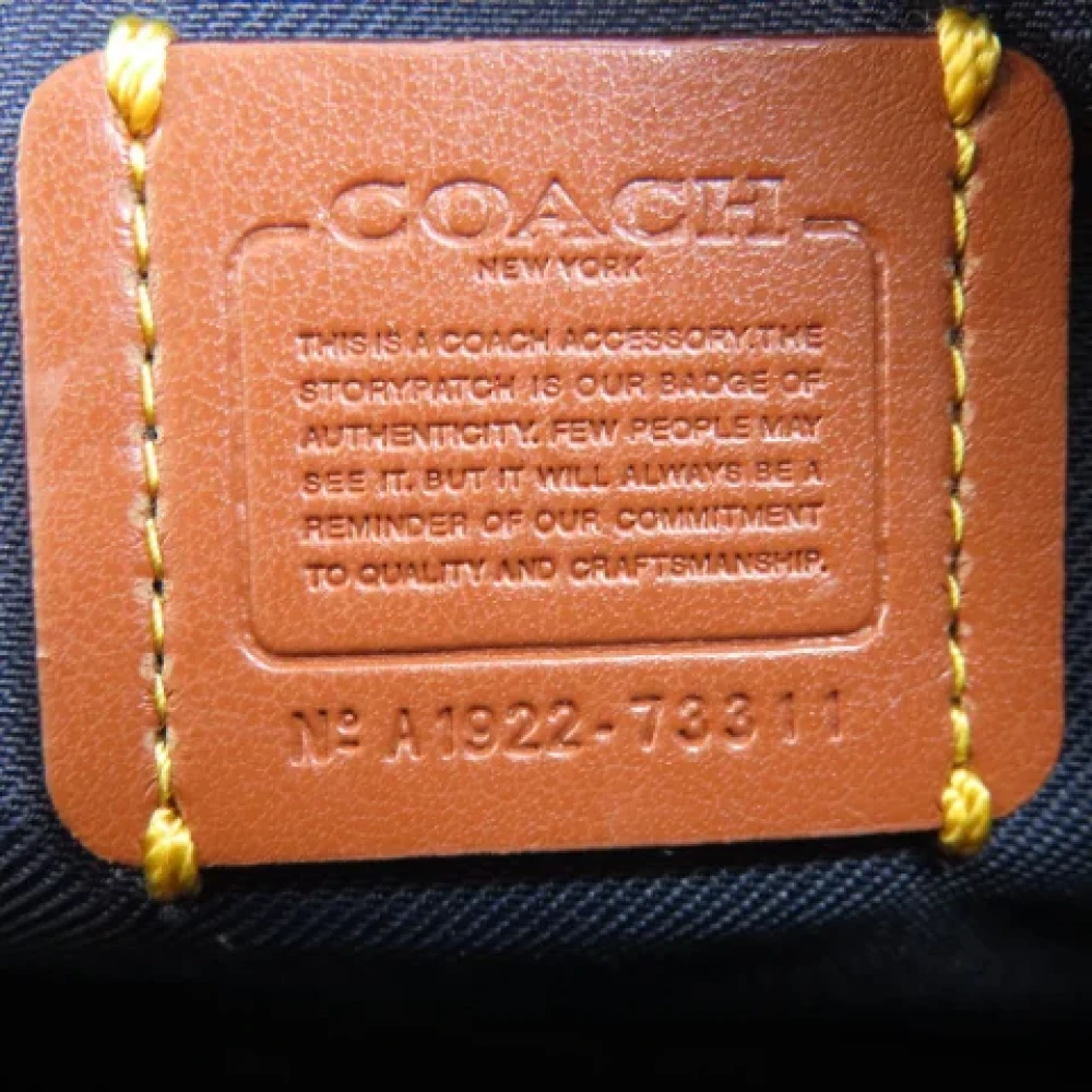 Coach Pre-owned Plastic shoulder-bags Brown Dames