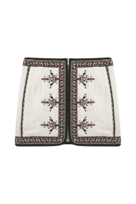 white-embroidered-skirt-with-zip-fastening