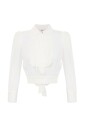 witte-button-up-shirt-met-stropdas